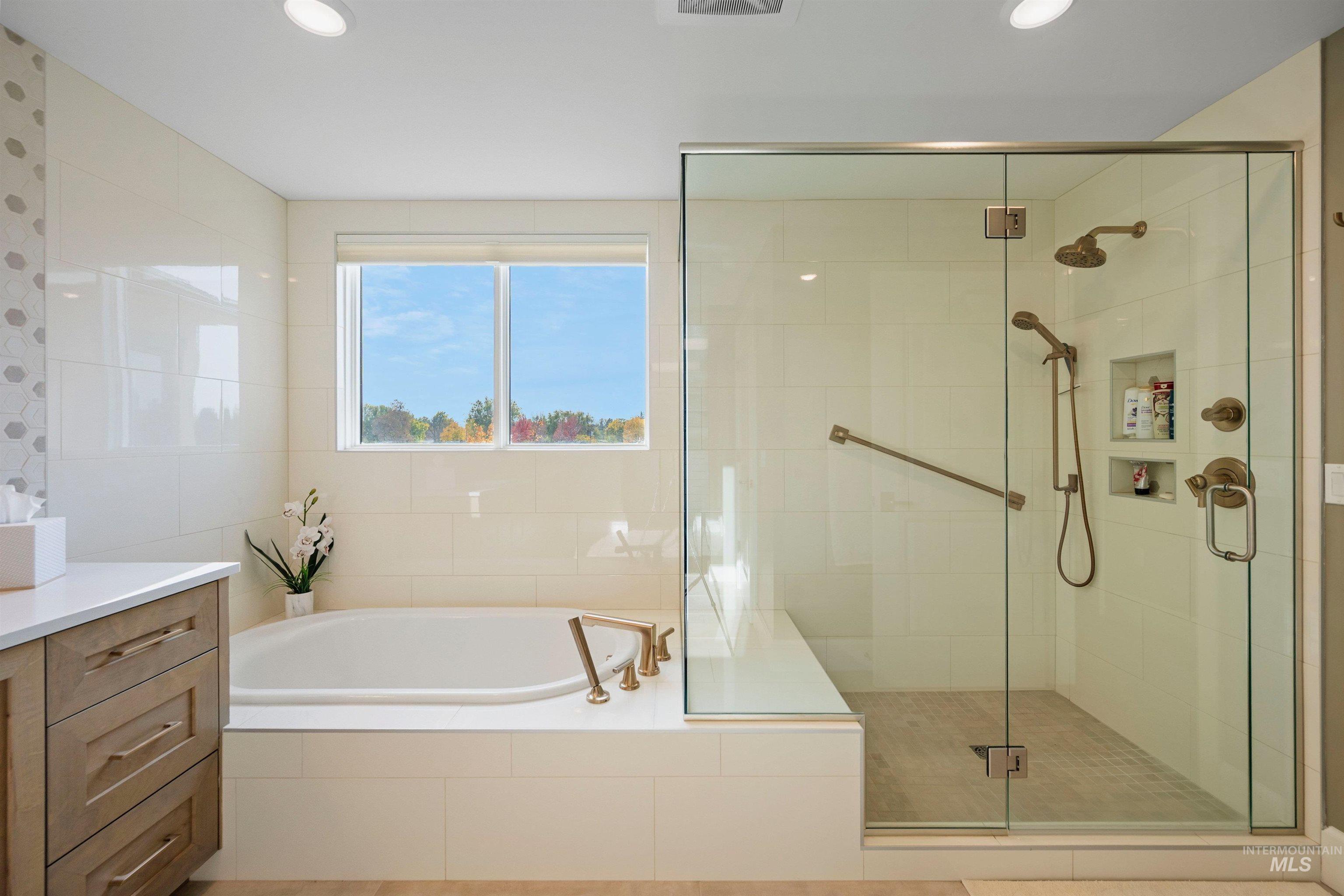 3075 W Crescent Rim Drive Unit: 301