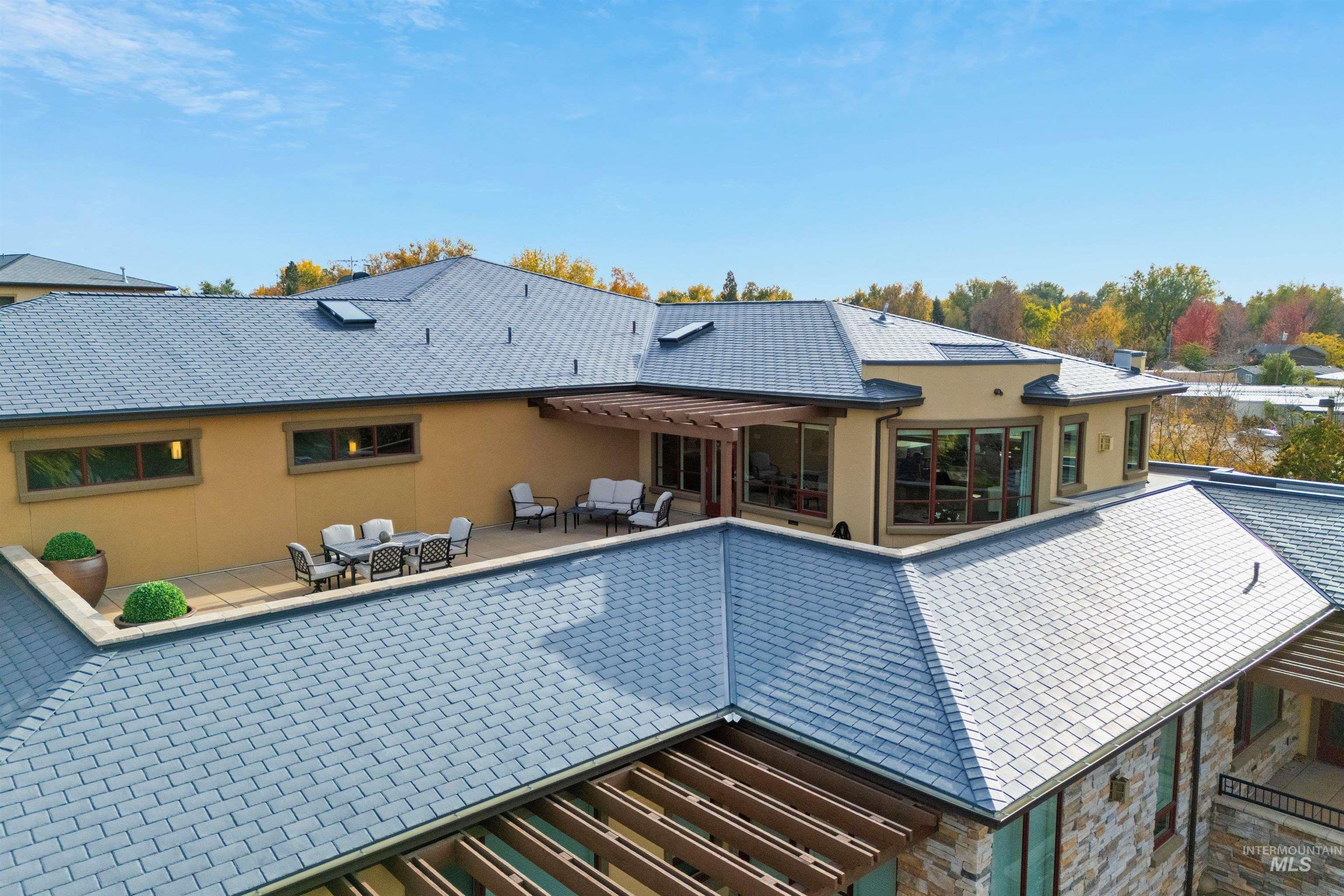 3075 W Crescent Rim Drive Unit: 301