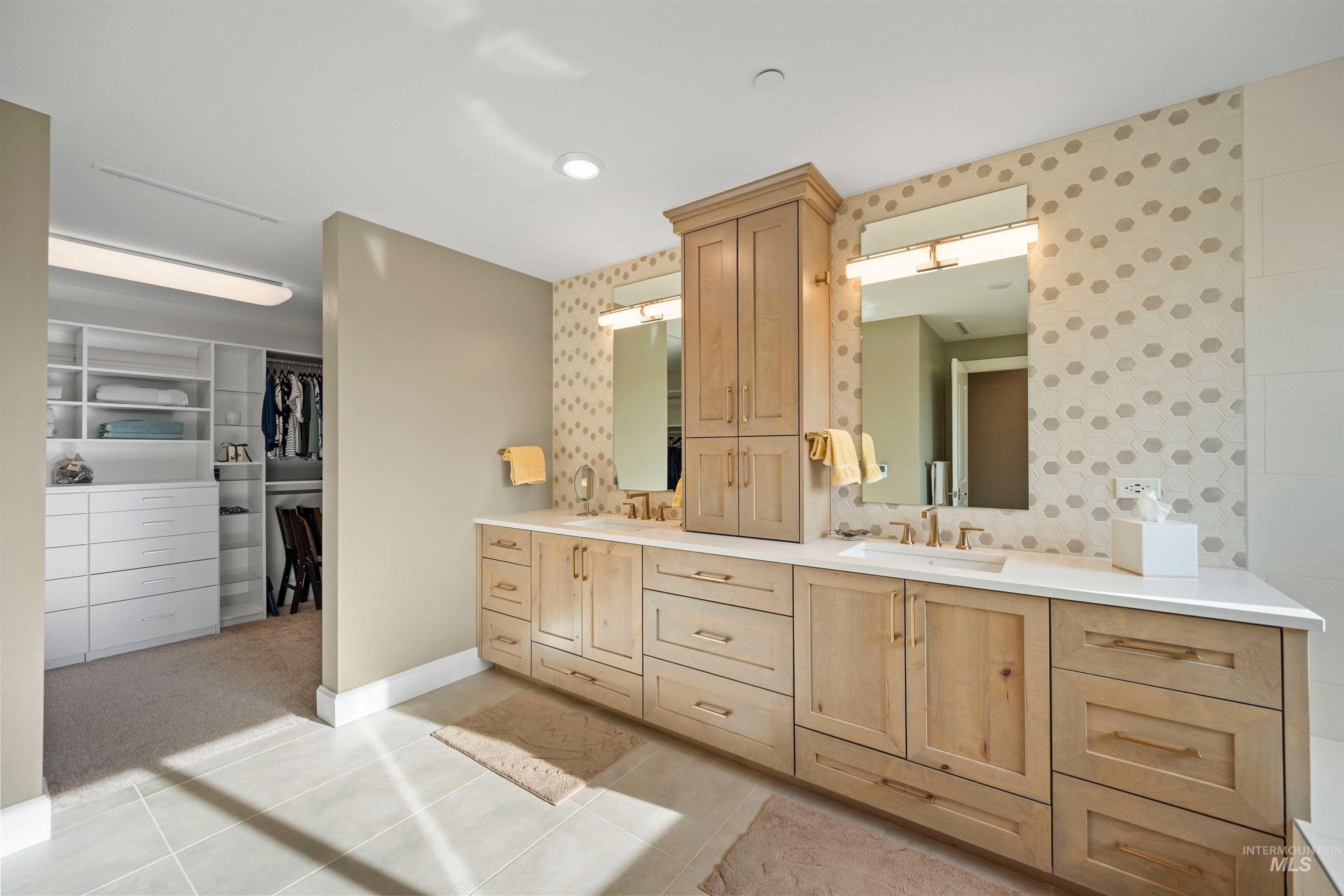 3075 W Crescent Rim Drive Unit: 301