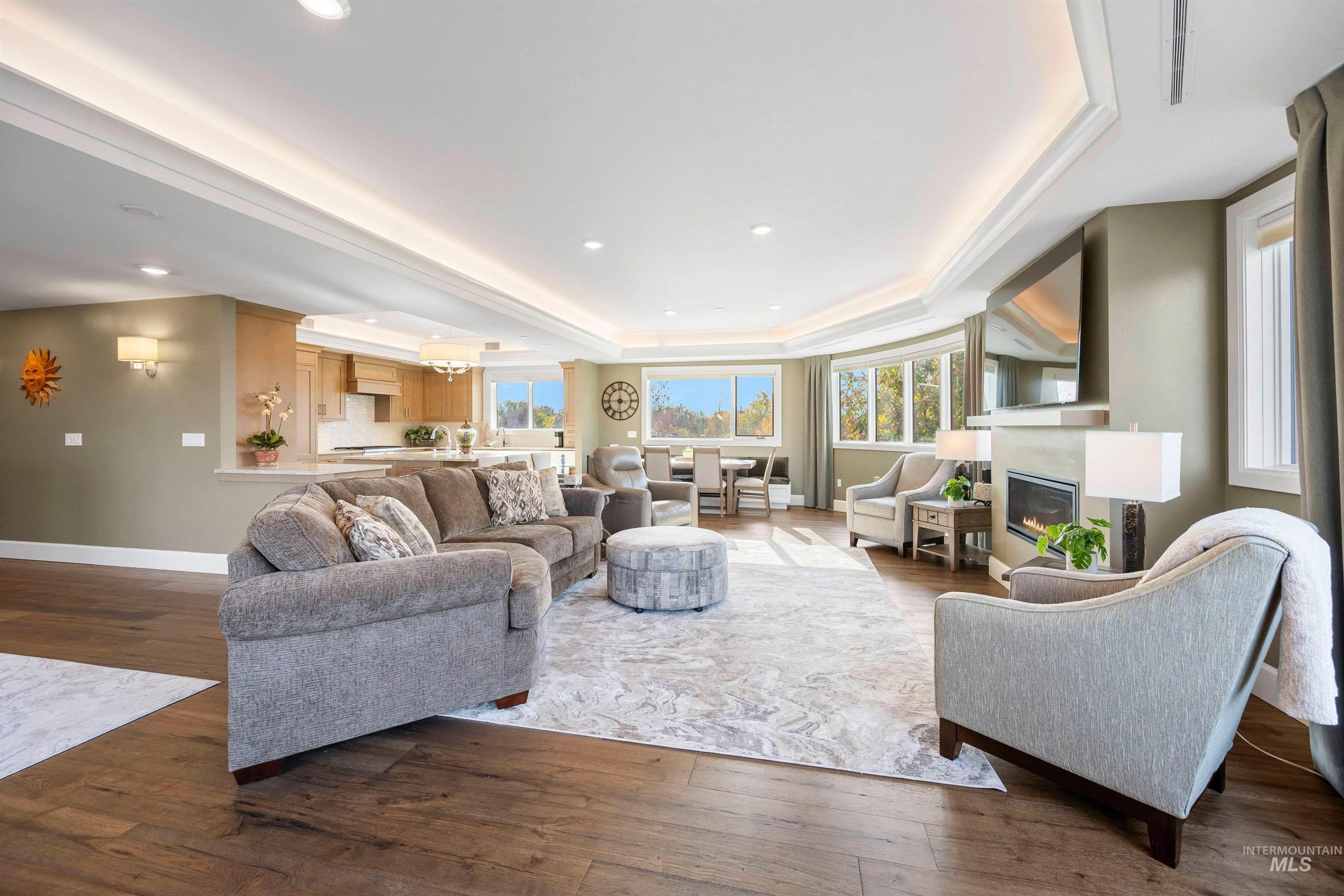 3075 W Crescent Rim Drive Unit: 301