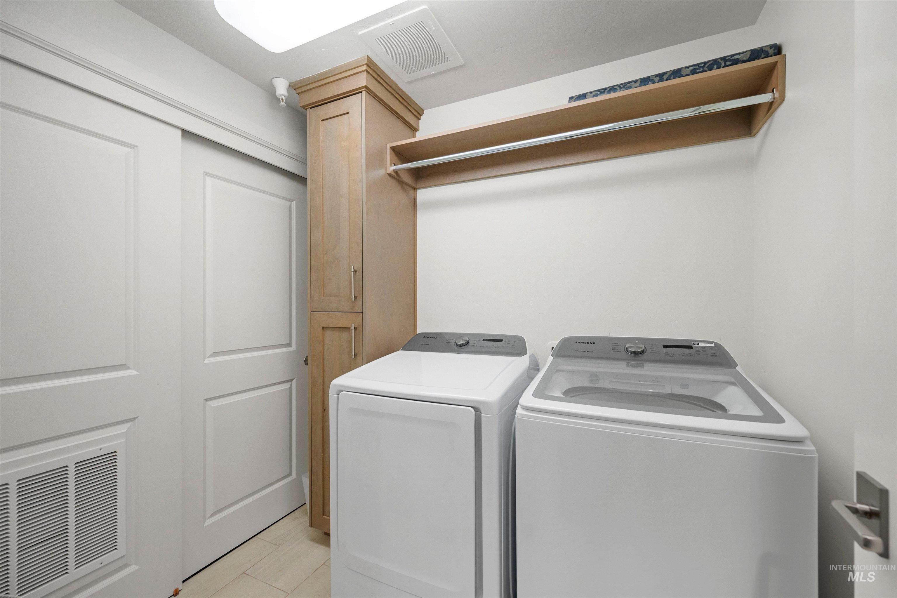 3075 W Crescent Rim Drive Unit: 301