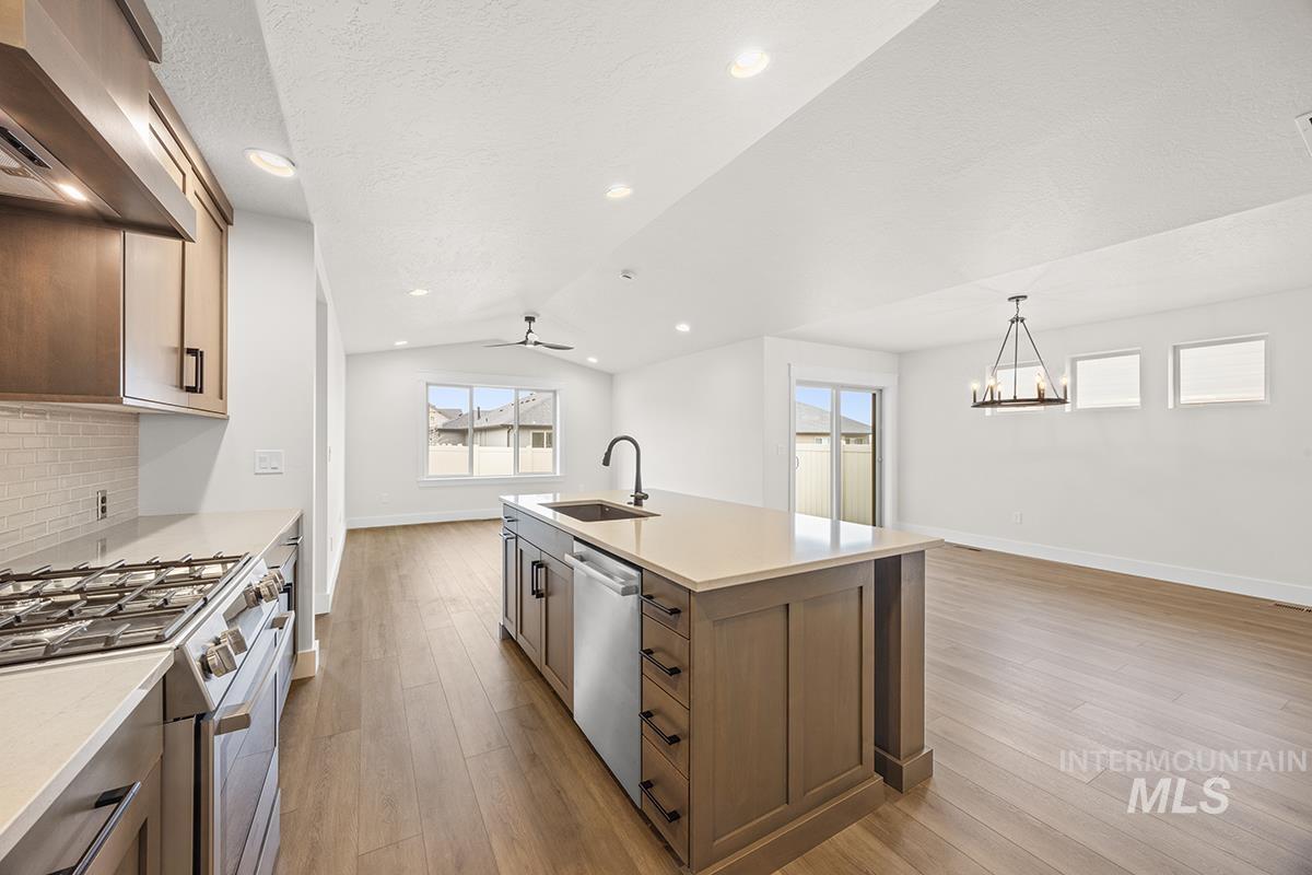 6951 S Skybreak Lane