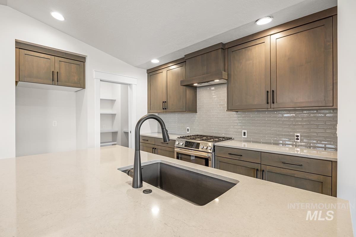 6951 S Skybreak Lane