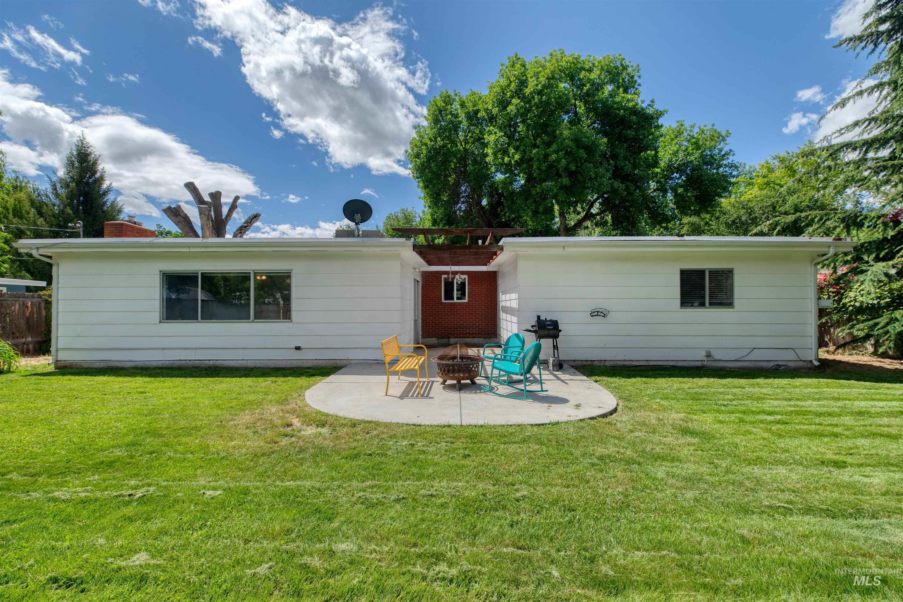 4420 W Clearview Dr
