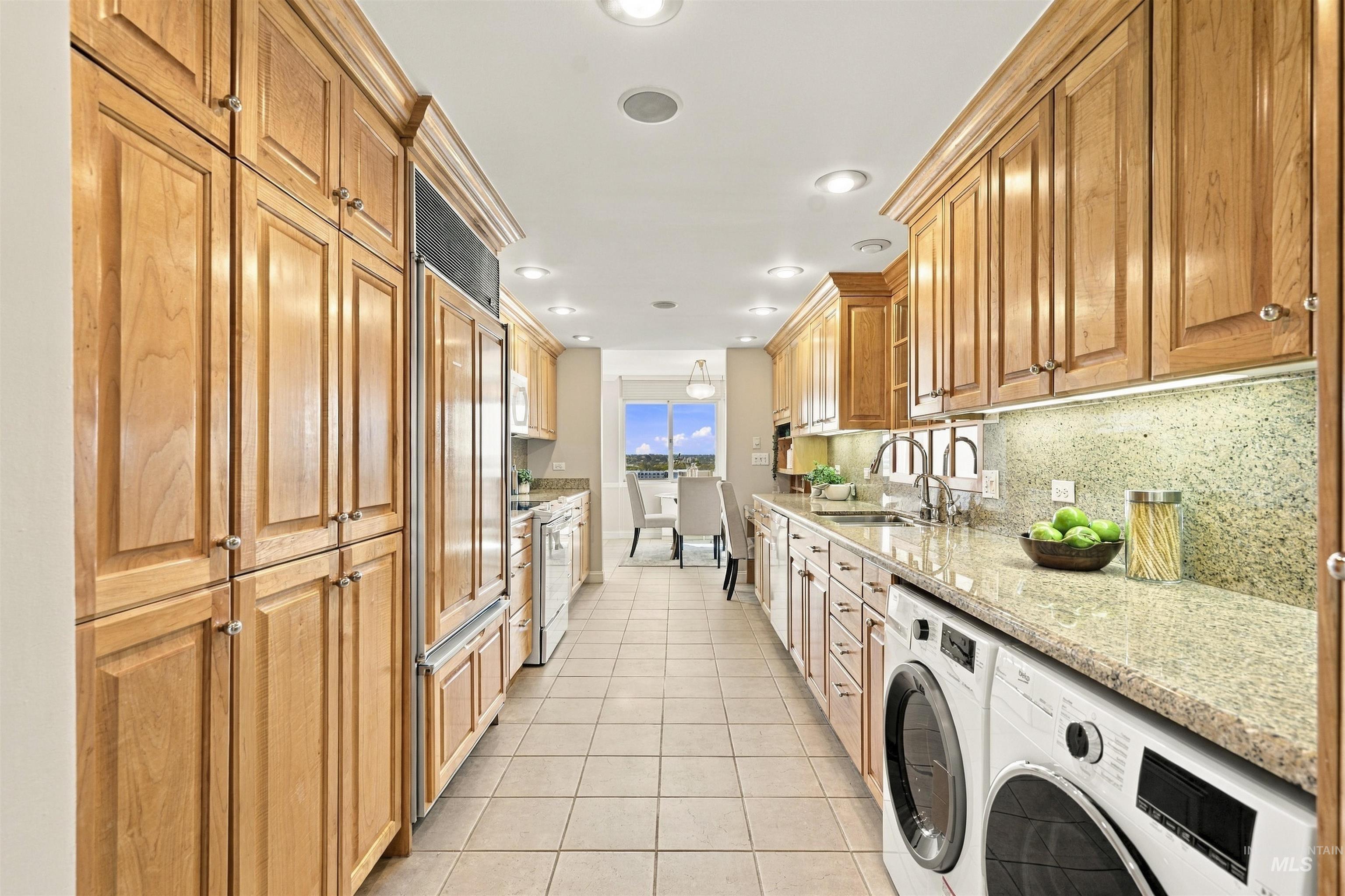 200 N 3rd Street Unit: 1202