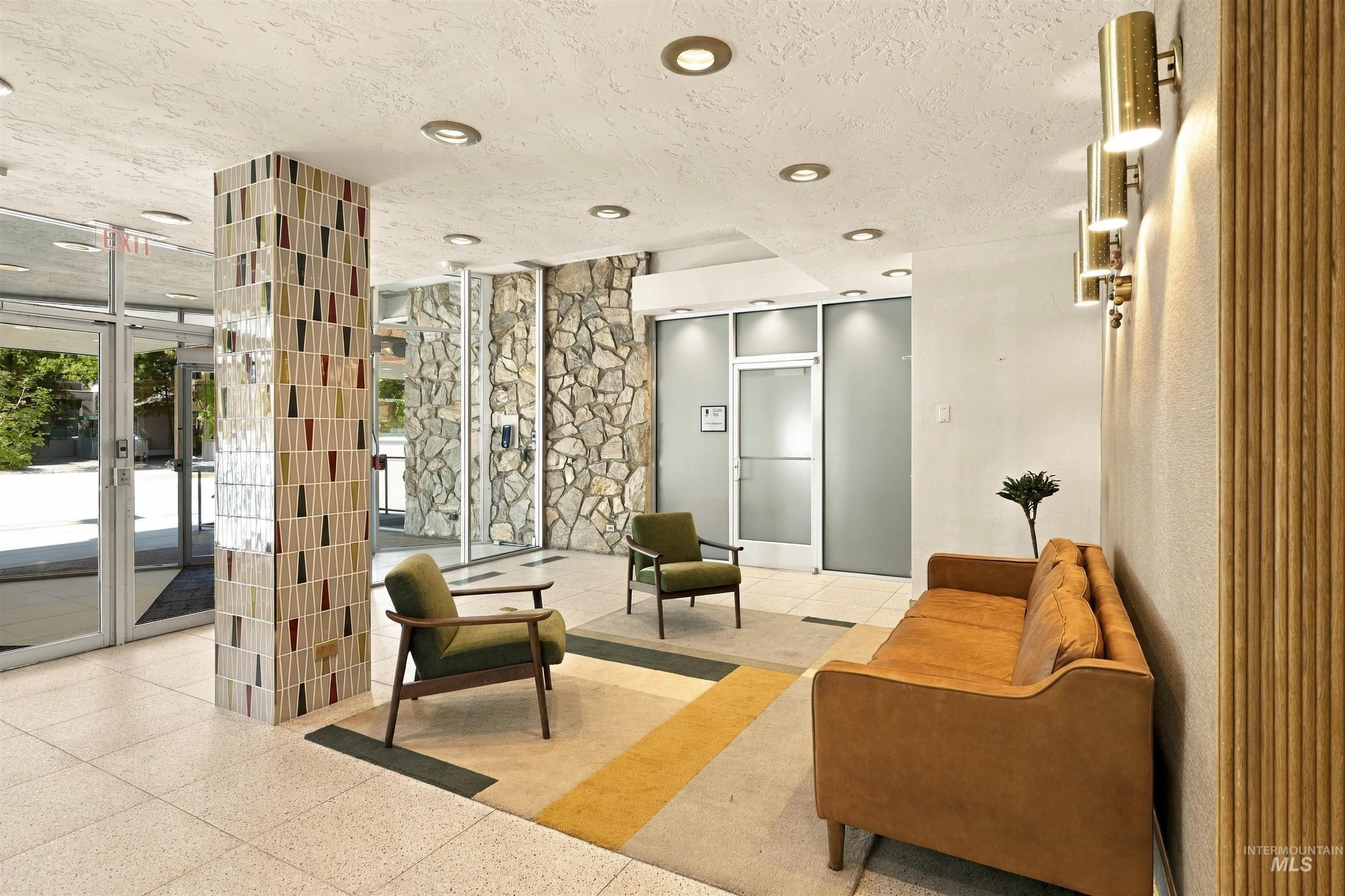 200 N 3rd Street Unit: 1202