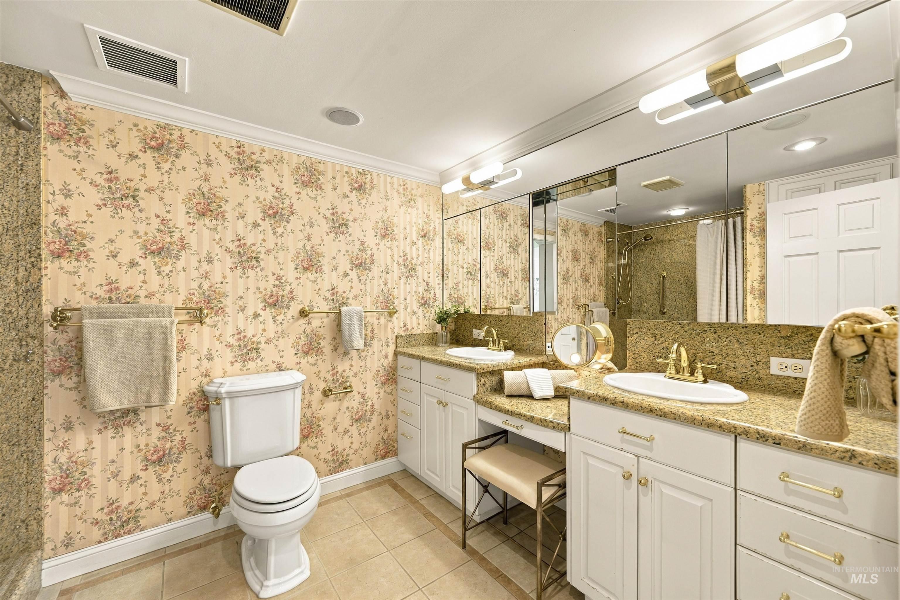 200 N 3rd Street Unit: 1202