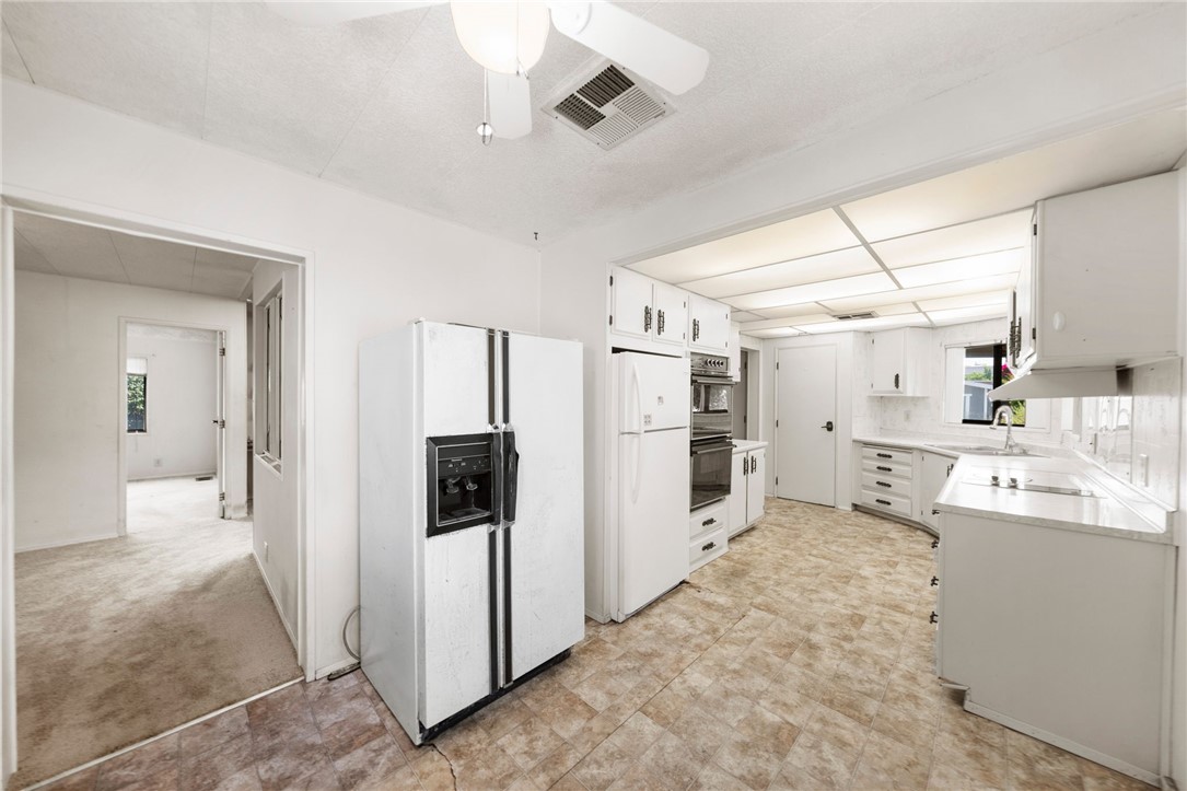 9255 Magnolia Avenue 329