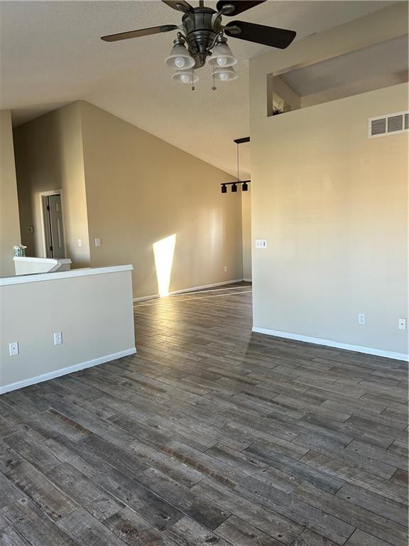 1808 W Fredrickson Drive