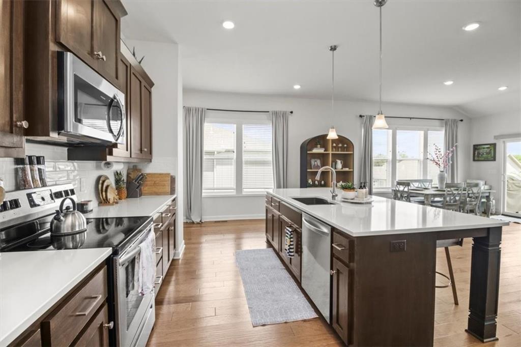 128 SE Briar Valley Lane