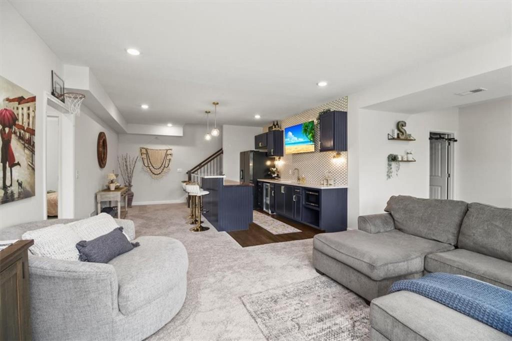 128 SE Briar Valley Lane