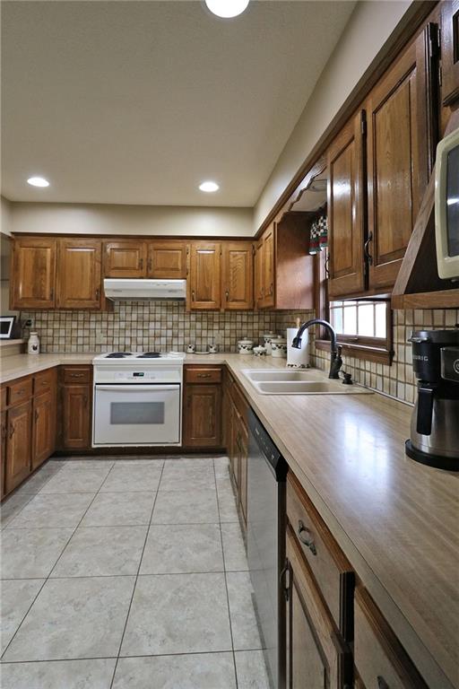 216 Johnston Parkway