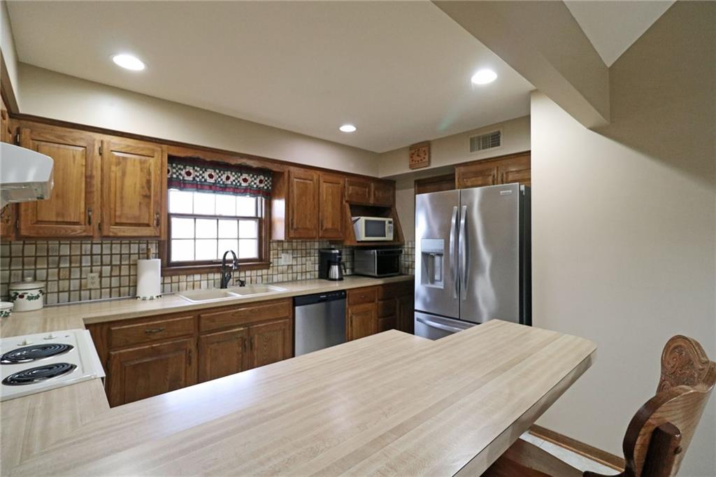 216 Johnston Parkway