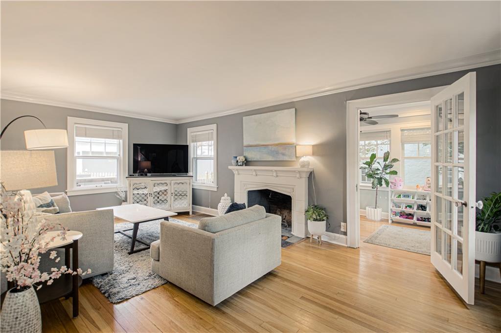 308 E 68TH Terrace
