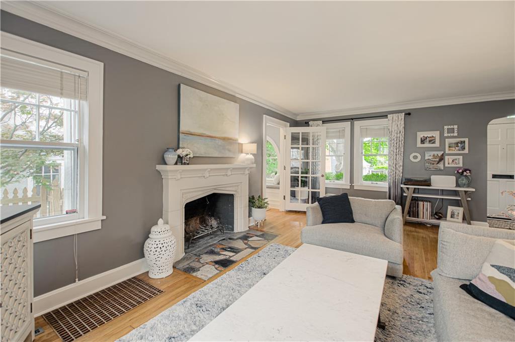 308 E 68TH Terrace