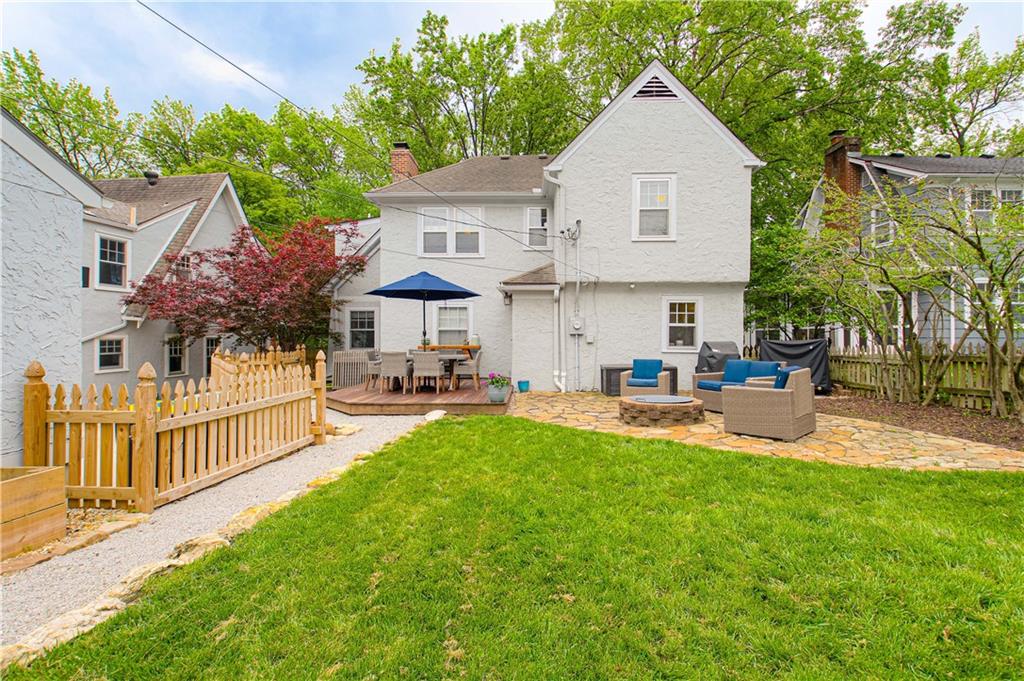 308 E 68TH Terrace