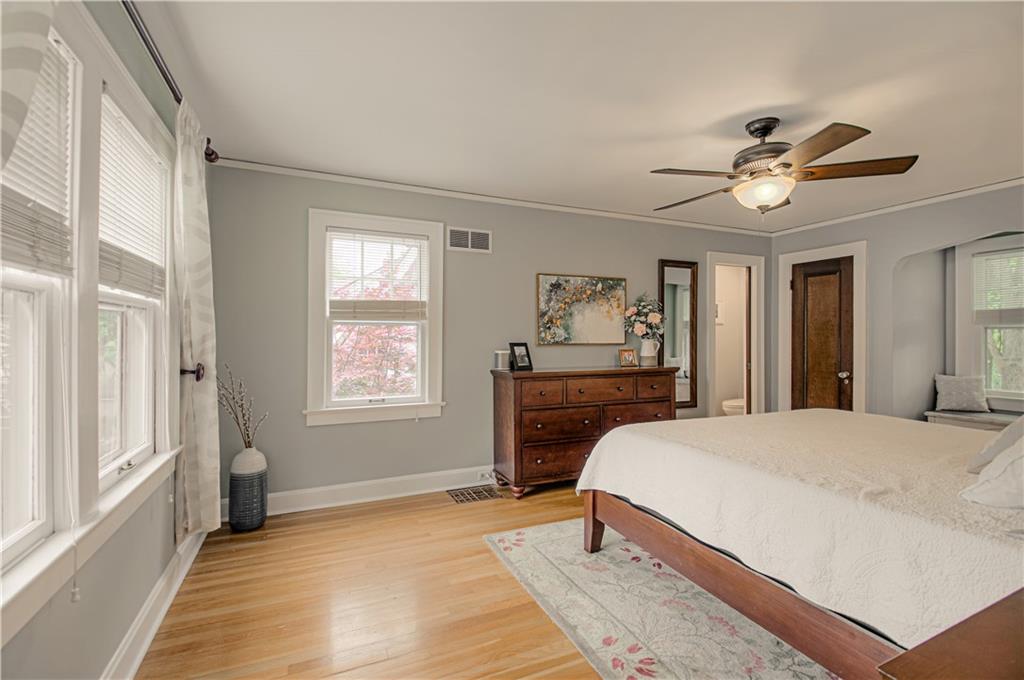 308 E 68TH Terrace