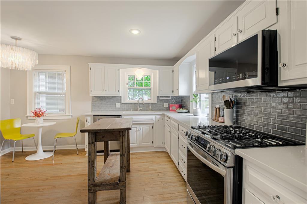 308 E 68TH Terrace
