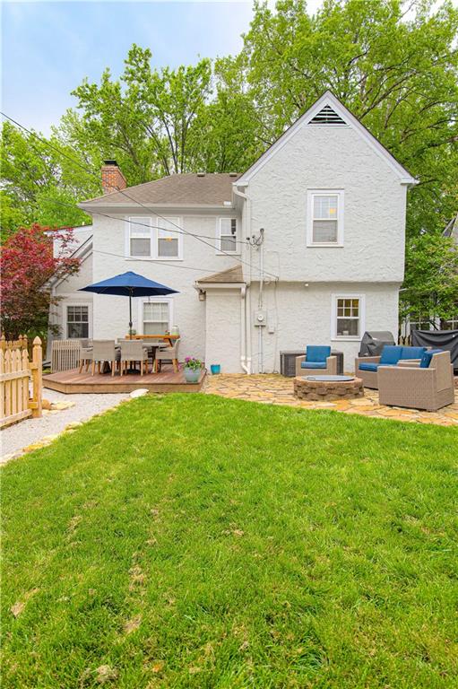 308 E 68TH Terrace