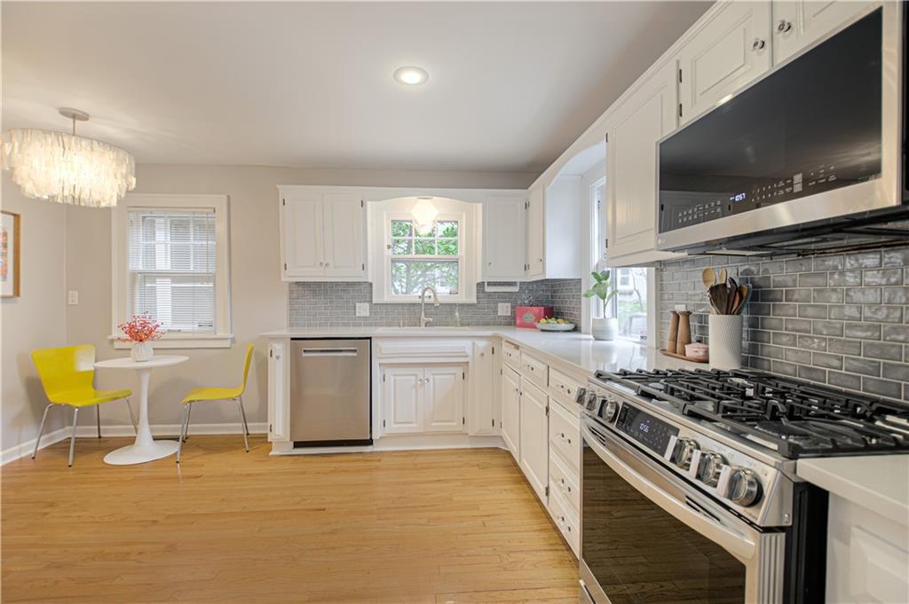 308 E 68TH Terrace