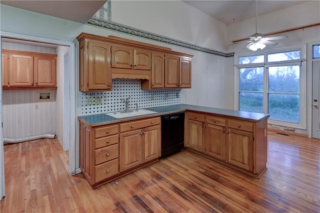 28385 Woodland Road