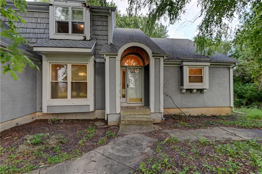 28385 Woodland Road