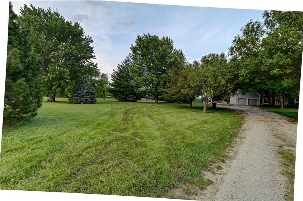 28385 Woodland Road