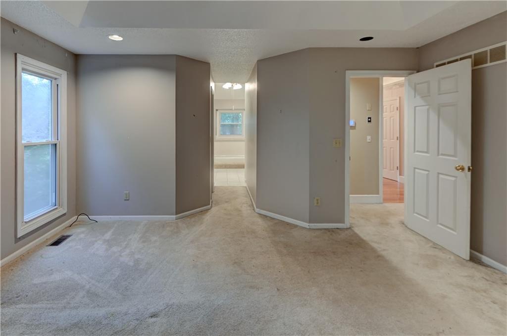 28385 Woodland Road