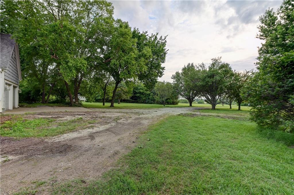 28385 Woodland Road