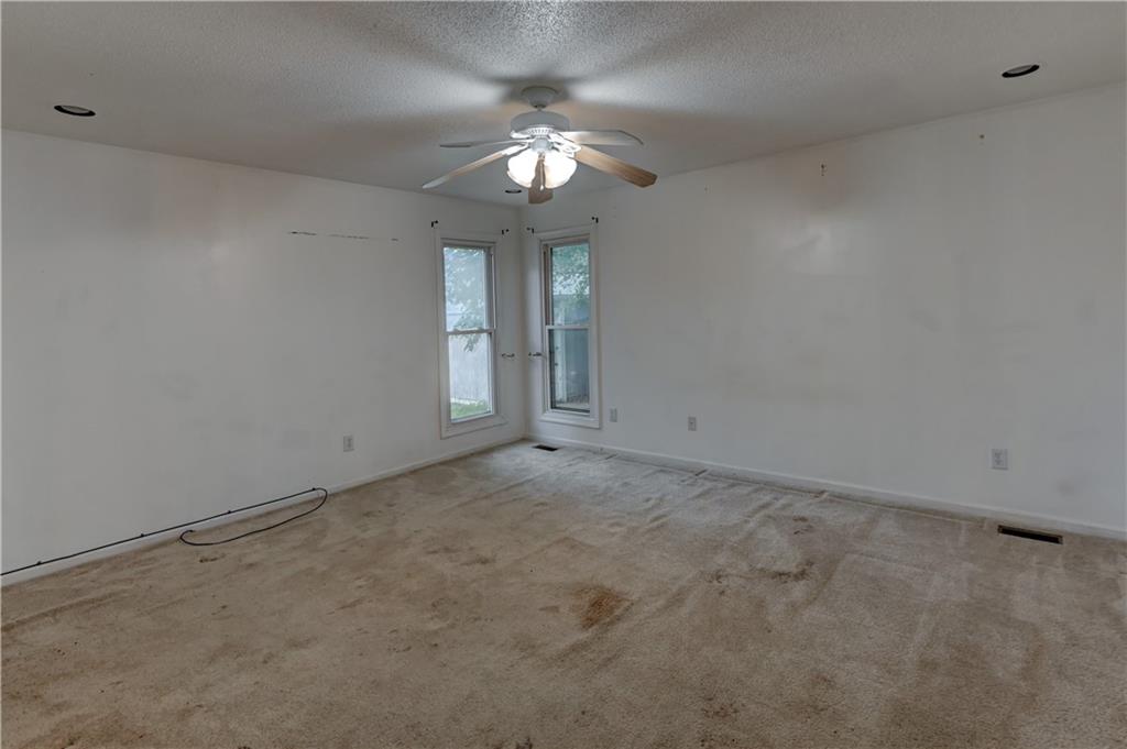 28385 Woodland Road