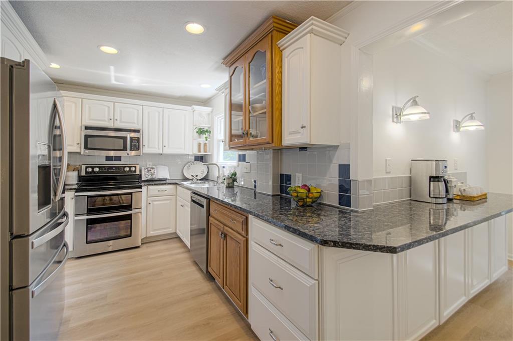 8751 Sleepy Hollow Road