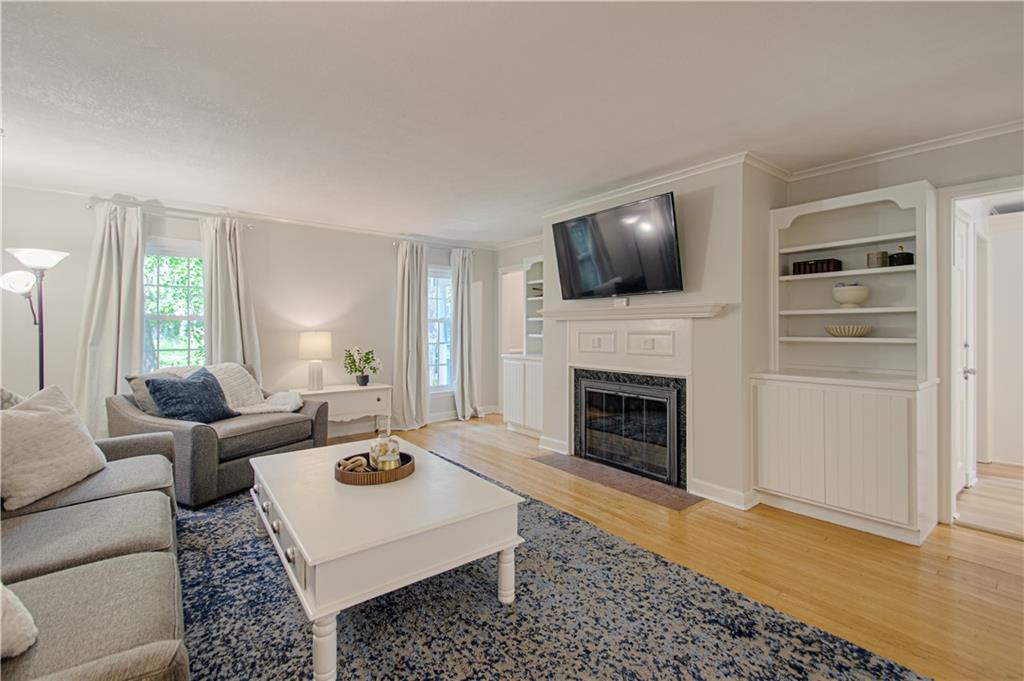 8751 Sleepy Hollow Road