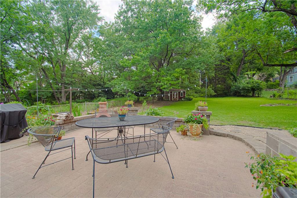 8751 Sleepy Hollow Road