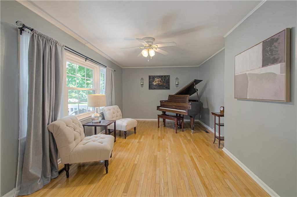 8751 Sleepy Hollow Road