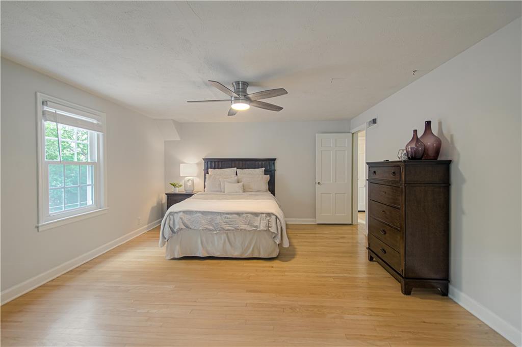 8751 Sleepy Hollow Road
