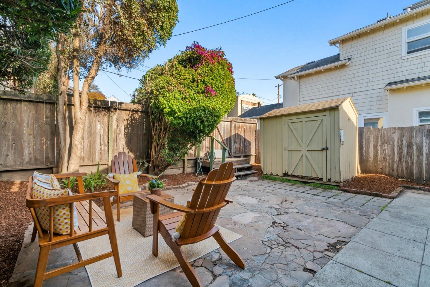 425 Riverview Avenue