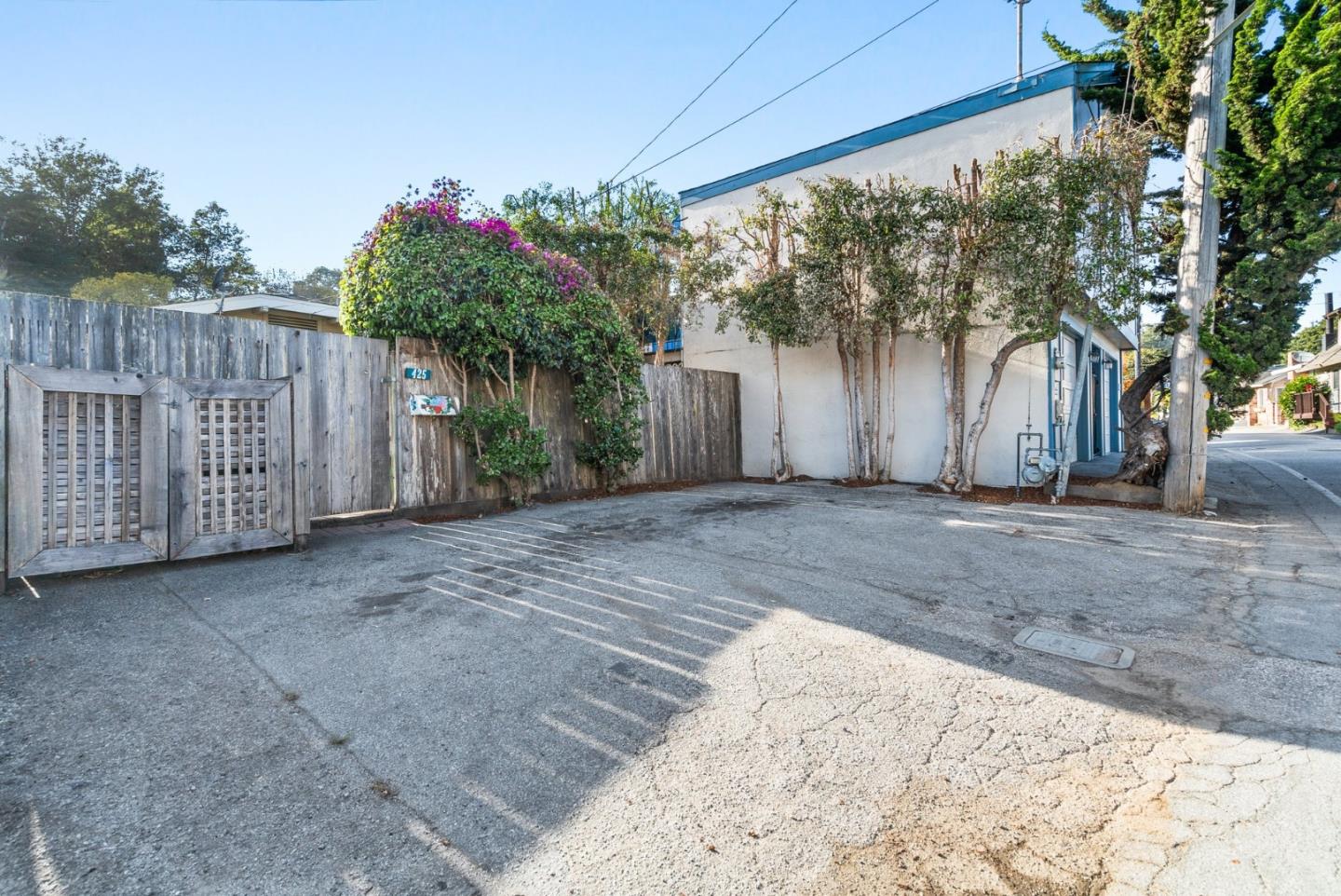 425 Riverview Avenue