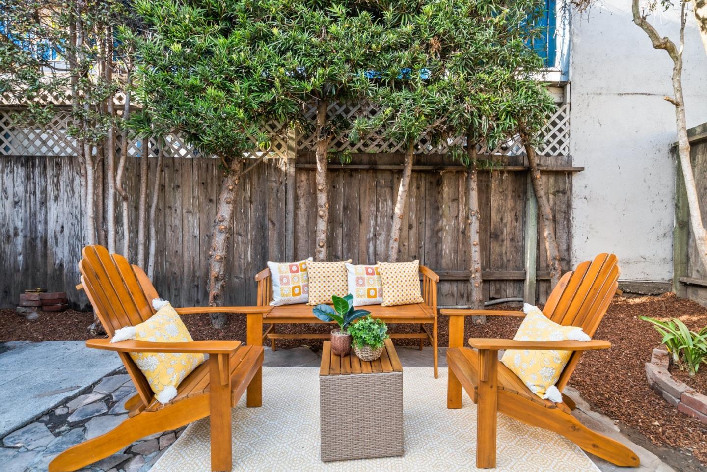 425 Riverview Avenue