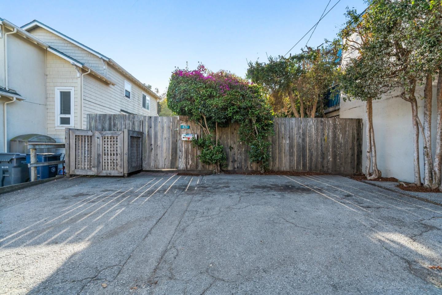 425 Riverview Avenue