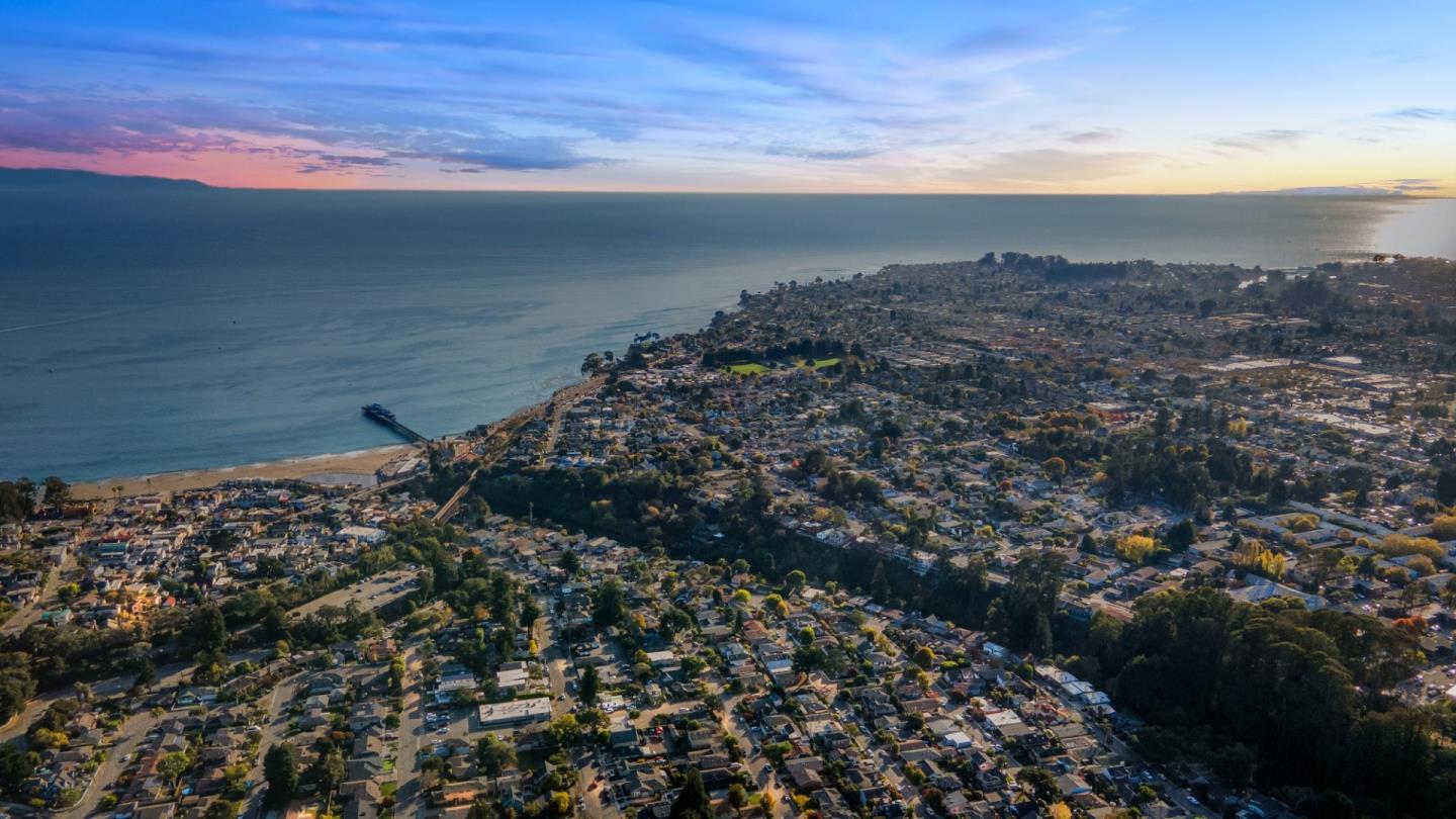 425 Riverview Avenue