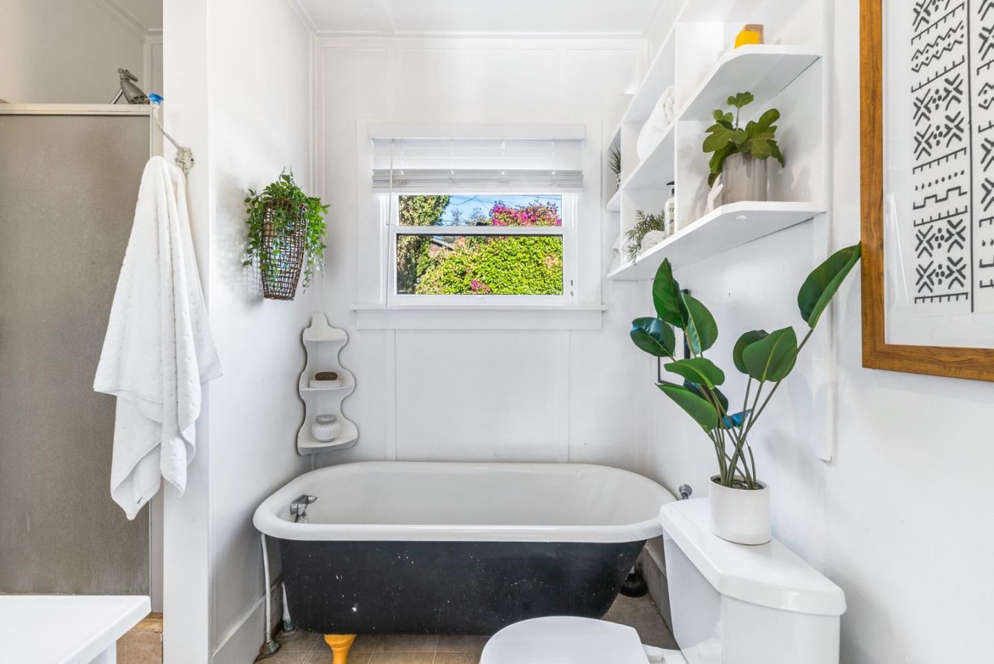 425 Riverview Avenue