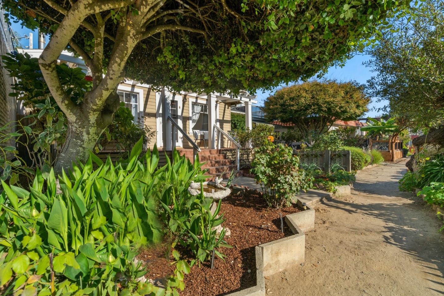 425 Riverview Avenue