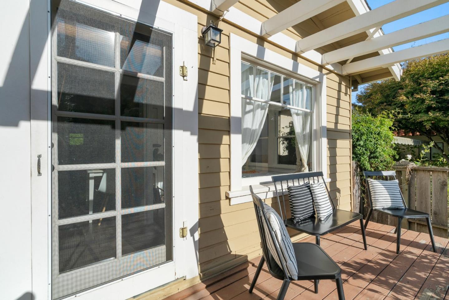 425 Riverview Avenue