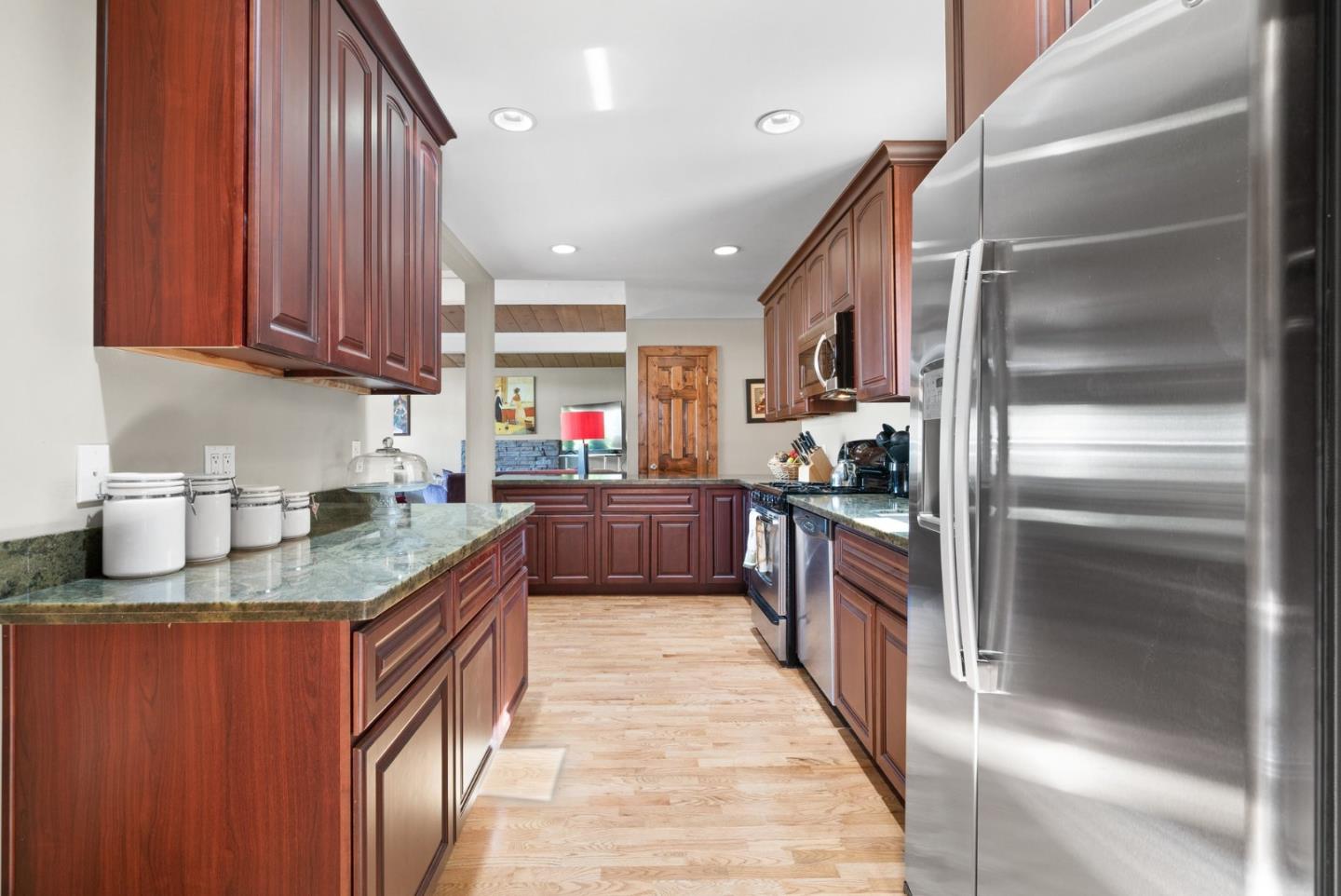 106 Baldwin DR