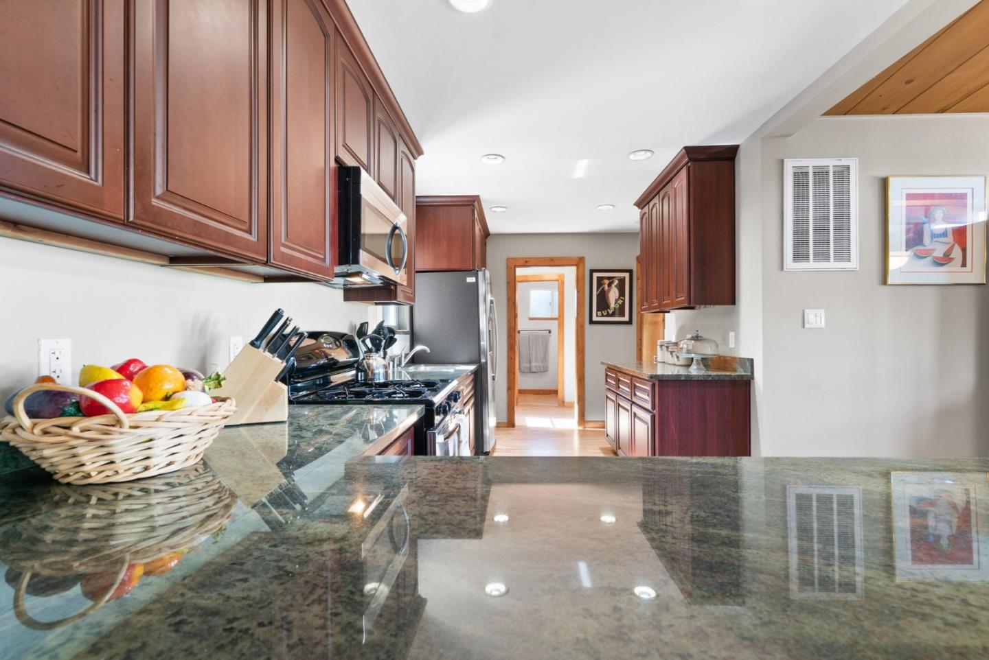 106 Baldwin DR
