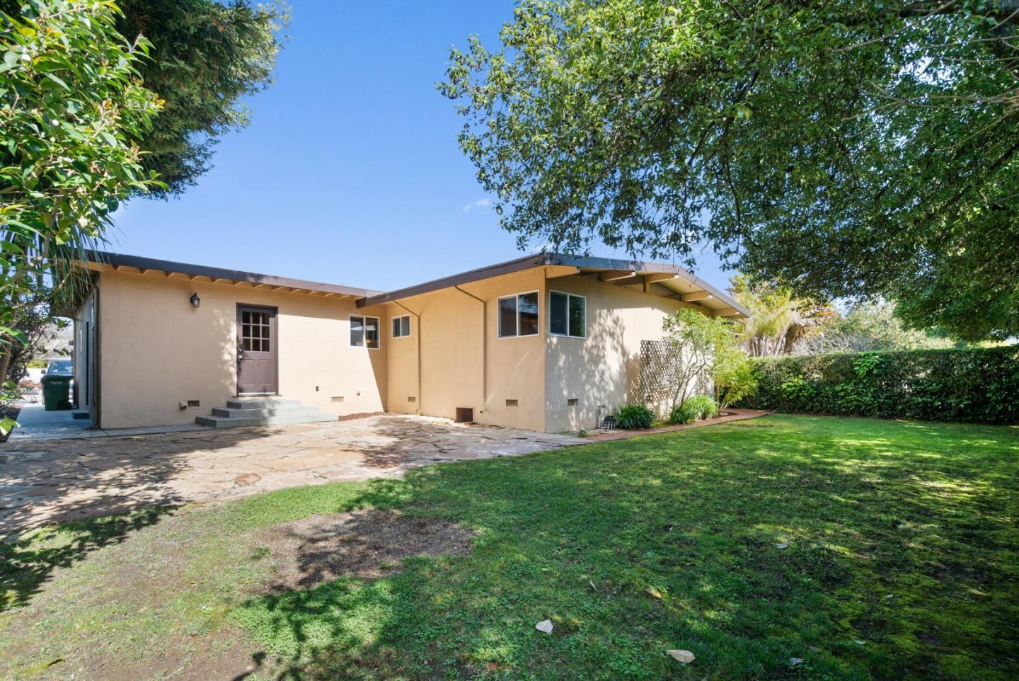 106 Baldwin DR