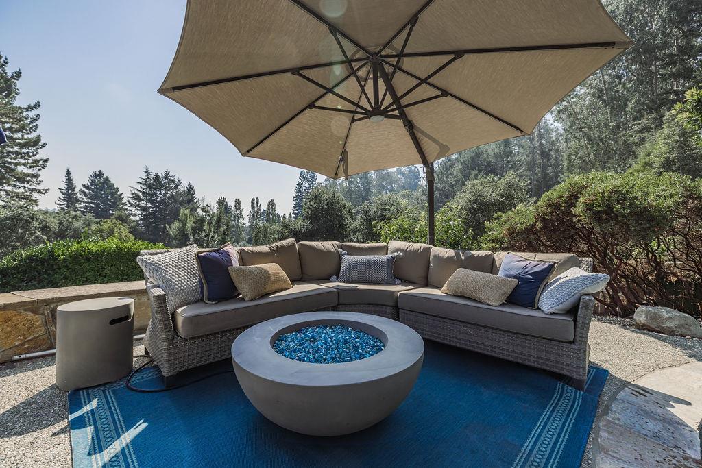 2947 Pleasant Valley Road