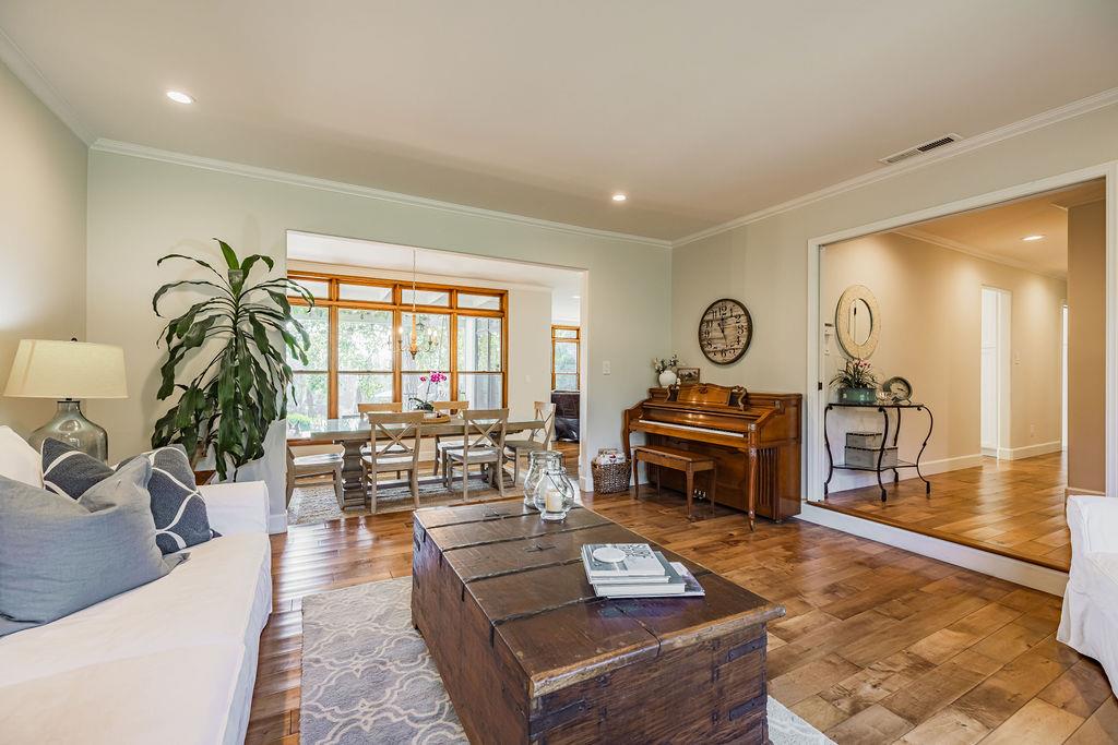 2947 Pleasant Valley Road