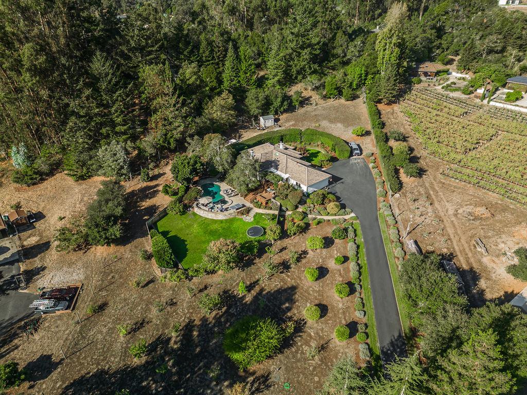 2947 Pleasant Valley Road