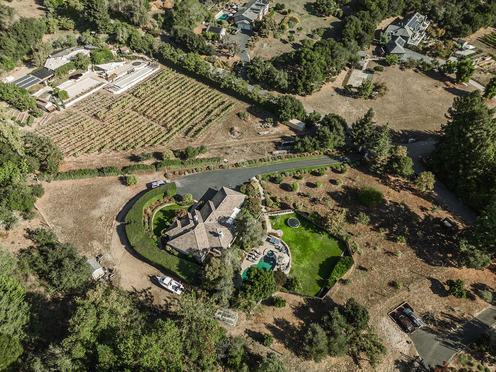 2947 Pleasant Valley Road